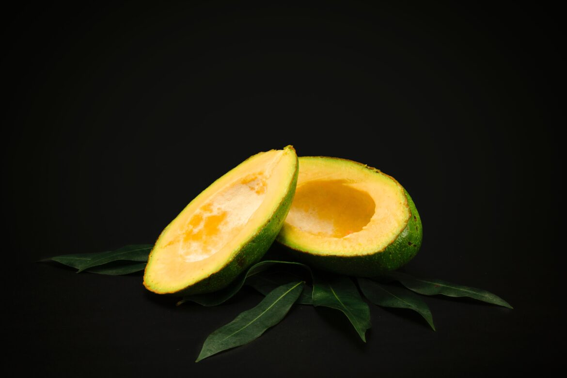 Fruct exotic avocado
